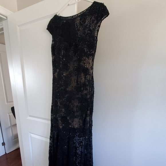 Tony Bowls Evening Wear - Picture 1 of 2